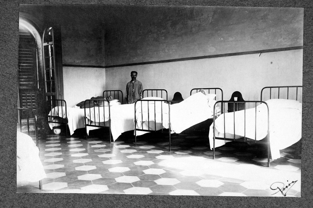 Men dormitory.jpg